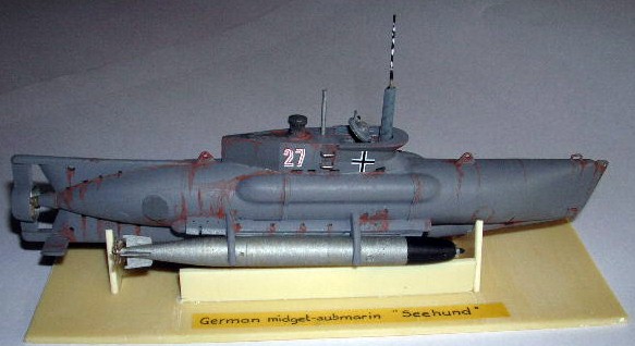 German Mini U-Boot Seehund - Click Image to Close