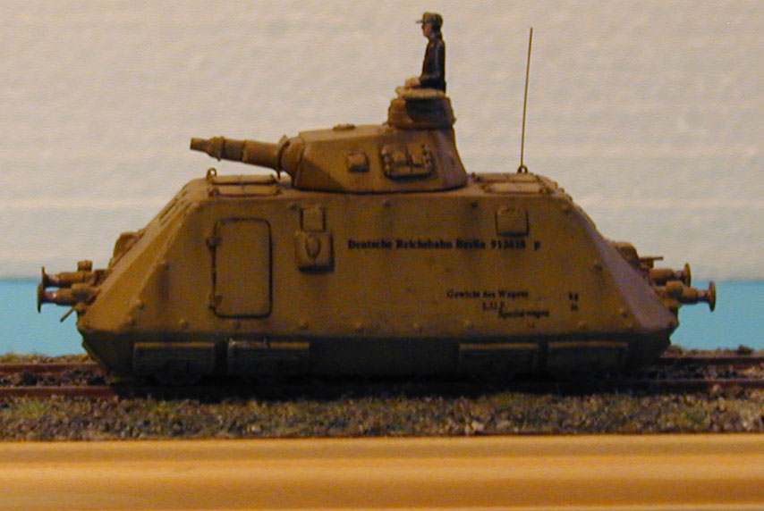 Schwere Geschutzwagen mit Pz III / N turret - Click Image to Close