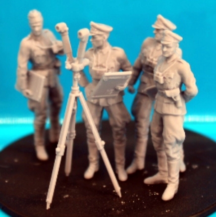 WW2 German officers with binoculars